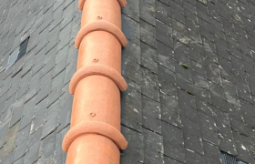 Rénovation d’un faîtage pose d’un type étanche, ce traitement est garantie étanchéité dans le secteur Saint-Brieuc